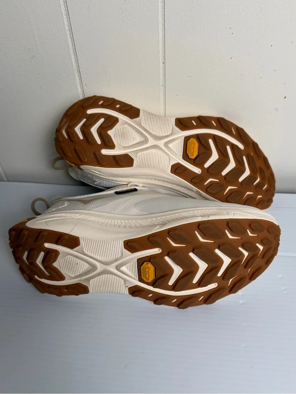 HOKA Transport 2 in Alabaster Women’s 9 WIDE